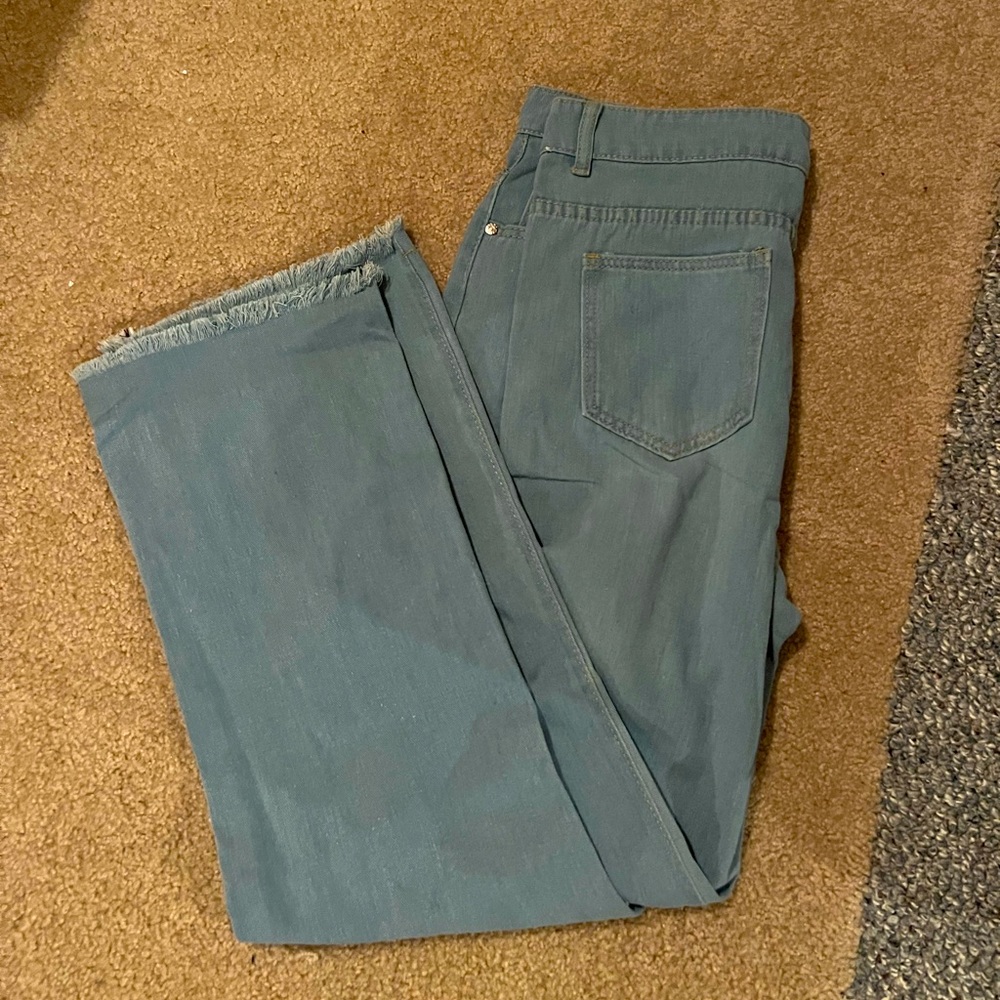 Jeans - Picture 2 of 3